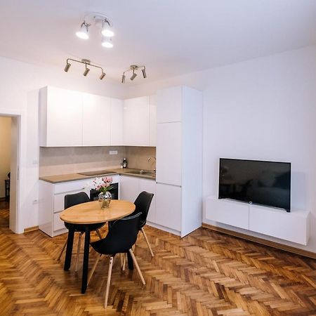 Marshal Doctor Apartment Beograd Ngoại thất bức ảnh
