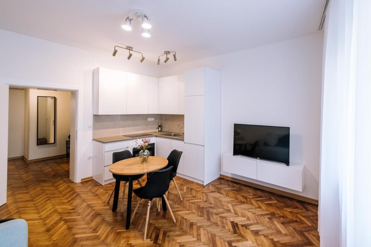 Marshal Doctor Apartment Beograd Ngoại thất bức ảnh